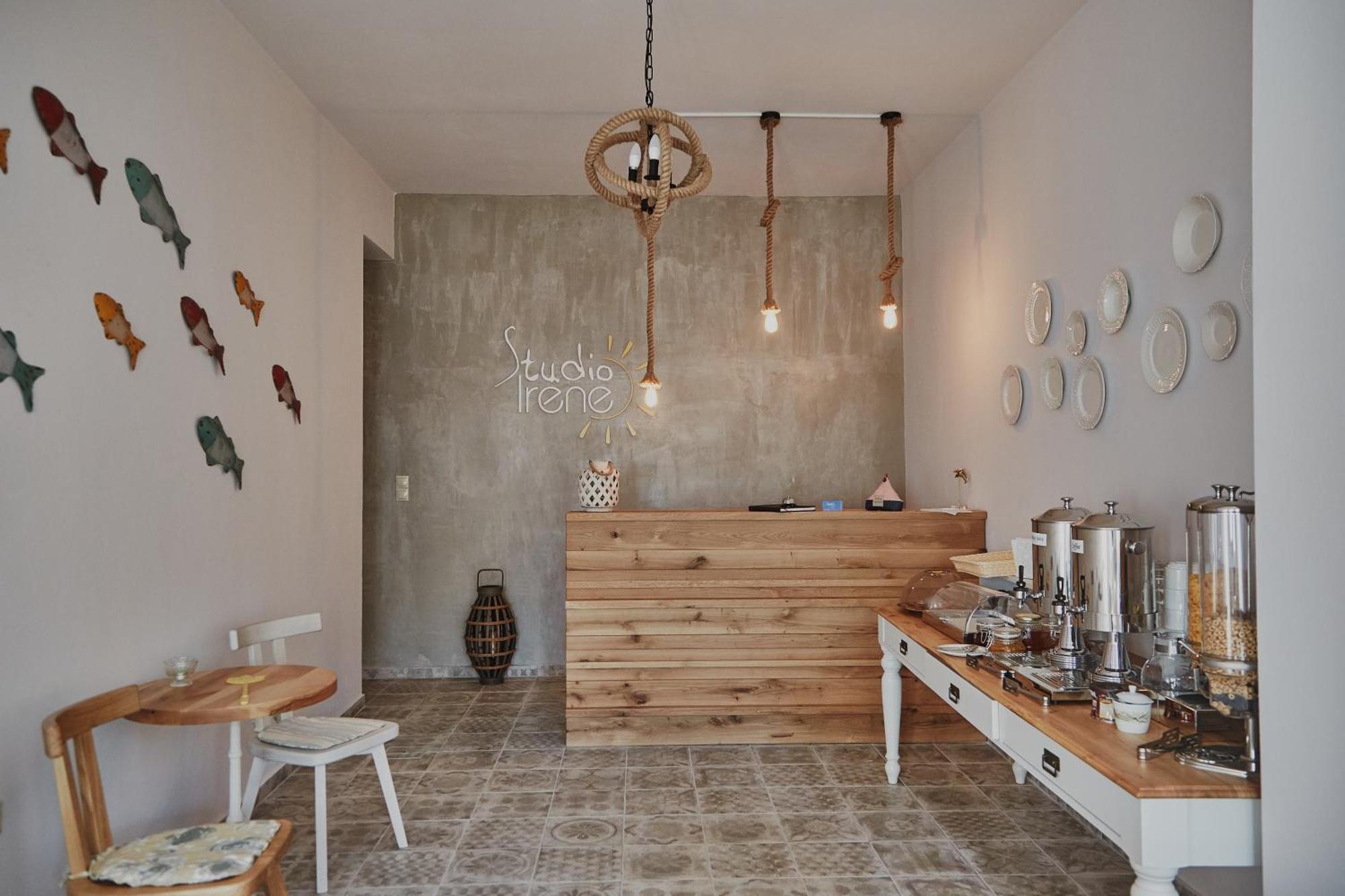 Irene Studios Áyios Pétros Habitación foto